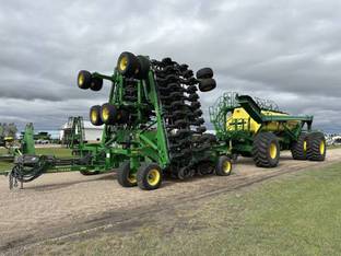 2021 John Deere 1890