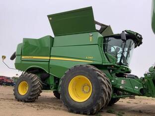 2023 John Deere S790
