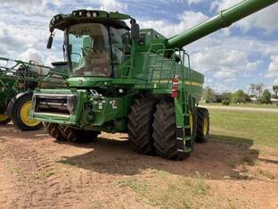 2023 John Deere S790