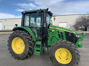 2023 John Deere 6120M