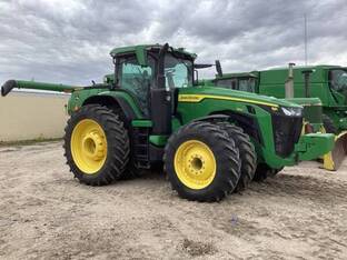 2023 John Deere 8R 340