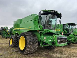 2022 John Deere S790