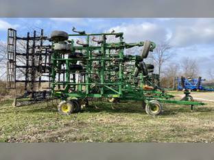 2008 John Deere 2210