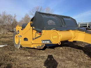 2022 John Deere 2412DE