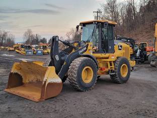 2019 John Deere 524L