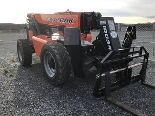 2023 JLG 10054