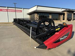 2014 MacDon Industries FD75S