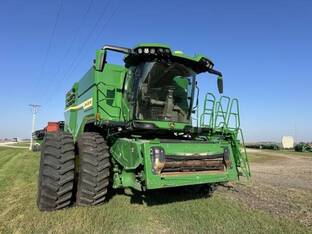 2023 John Deere X9 1100