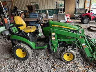 2013 John Deere 1025R