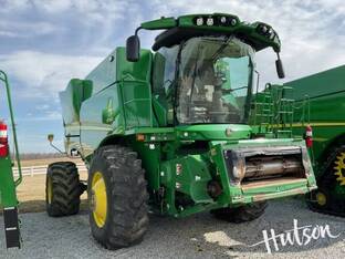 2022 John Deere S780