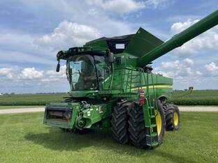 2023 John Deere S790