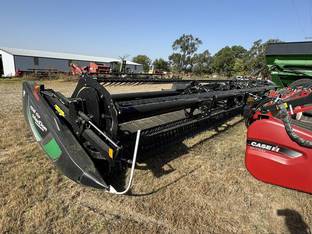 2019 MacDon Industries FD140