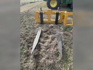 2022 KBH Bale handler