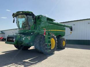 2023 John Deere S780