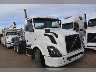 2018 Volvo VNL64T300