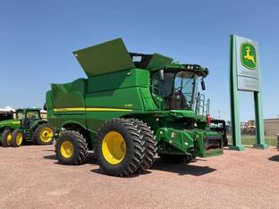 2023 John Deere S780