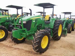 2022 John Deere 6105E