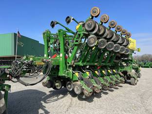 2022 John Deere 1795