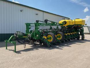 2023 John Deere 1775NT