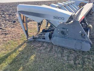 2009 Gleaner 3000