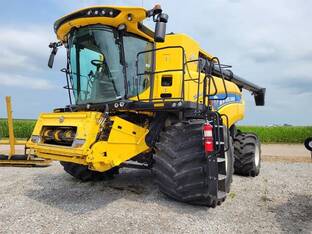 2018 New Holland CR8.90