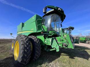 2023 John Deere S770