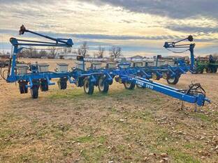 1998 Kinze 2210