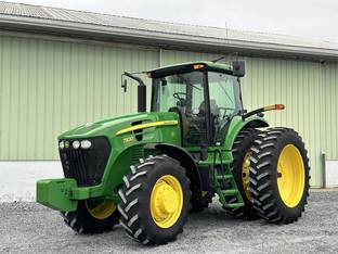 2010 John Deere 7830
