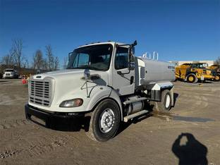 2015 Freightliner BUSINESS CLASS M2 112