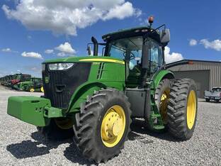 2014 John Deere 7230R