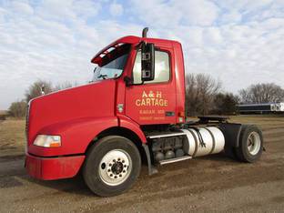 2007 Volvo VNL42T300