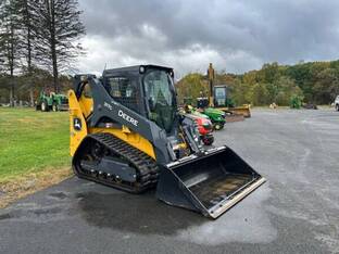 2023 John Deere 317G