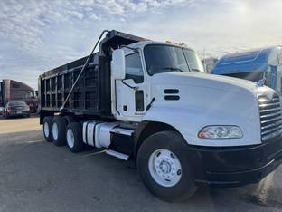 2017 Mack PINNACLE CXU612