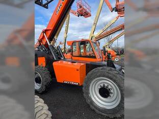 2024 JLG 8042