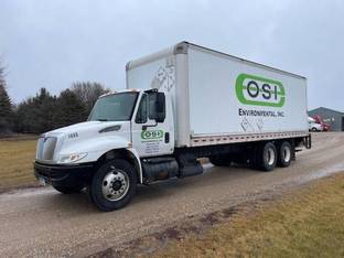 2004 International DURASTAR 4400