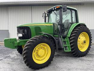 2003 John Deere 7220