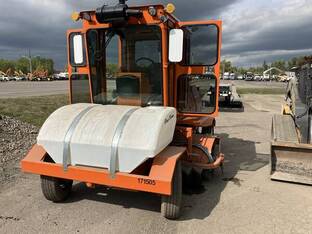 2023 BROCE BROOM RCT350