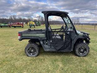 2020 John Deere GATOR XUV 835M