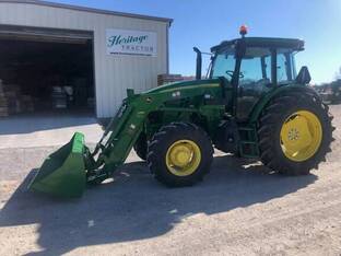 2022 John Deere 6135E