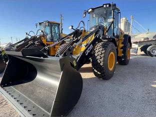 2025 JCB 427