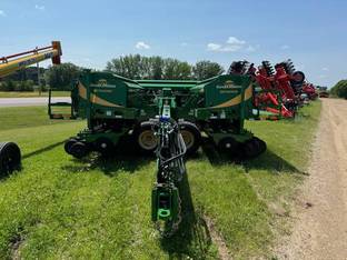 2022 Great Plains BD7600