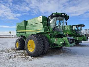 2022 John Deere S780