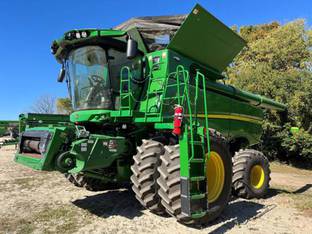 2022 John Deere S780