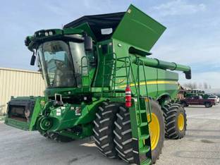 2023 John Deere S780