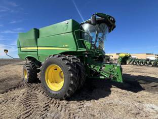2023 John Deere S780
