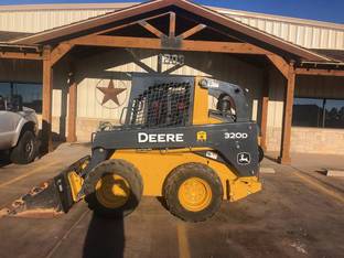 2012 John Deere 320D