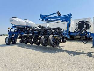 Kinze 5900