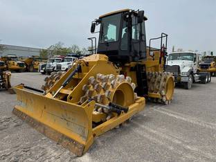 2023 Caterpillar 815