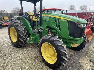 2018 John Deere 5090E