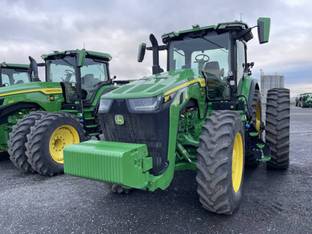 2023 John Deere 8R 310